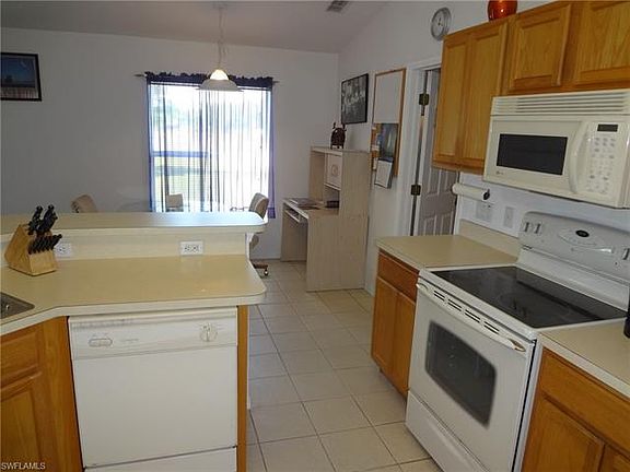 5th image of 2530 70th Ave NE