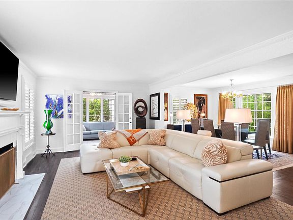 3rd image of 658 Hawbrook Ave