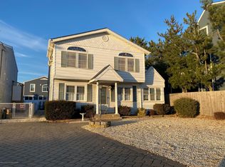 106 Eisenhower Ave, Seaside Heights, NJ 08751