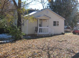 1612 N Burton Ave, Springfield, MO 65803