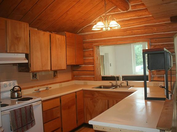 4th image of 2705 Bird Dr