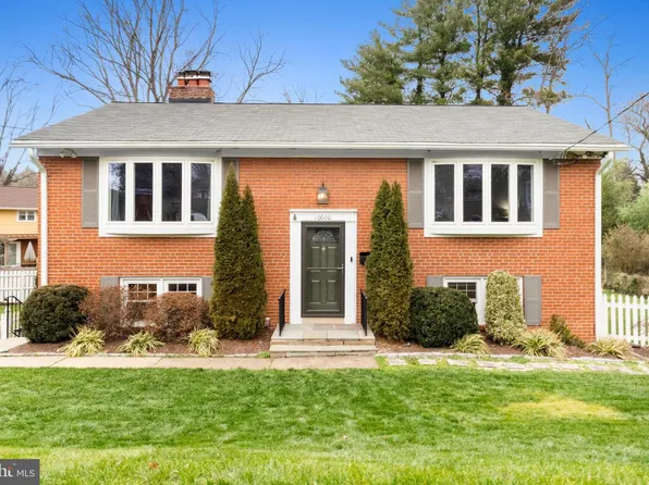 10600 Springmann Dr, Fairfax, VA 22030