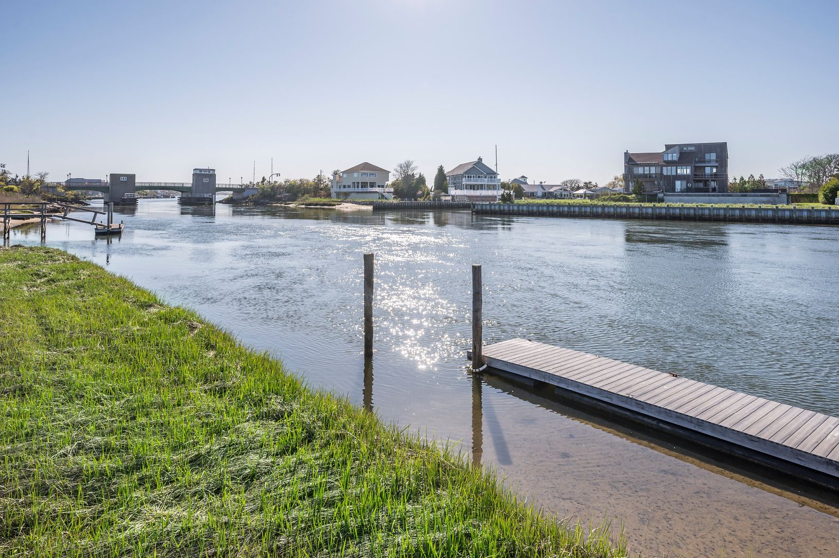  Floating dock