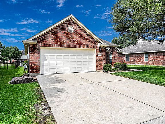 3rd image of 12607 Ravens Chase Ln