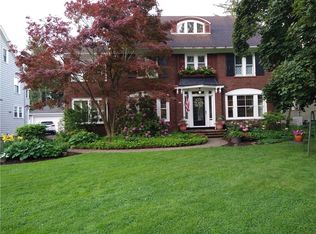 145 Windemere Rd, Rochester, NY 14610