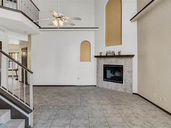 4th image of 1284 John Phelan Dr
