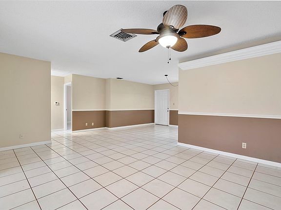 4th image of 2360 SW 70th Terrace #34