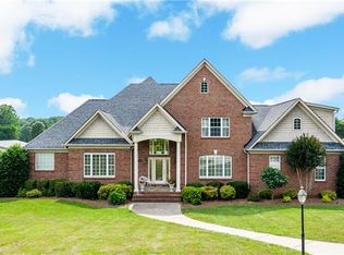 310 Airpark Dr, Mooresville, NC 28115