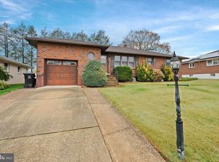 2422 W Parris Dr, Wilmington, DE 19808