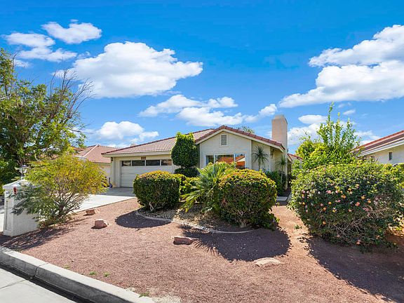 5th image of 39865 Sweetwater Dr
