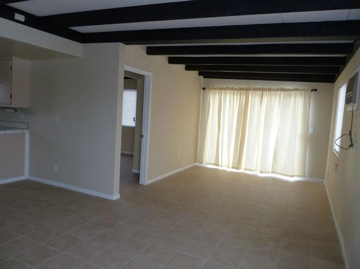 3 bed, 1400 sqft, $1,700 — Photo 3