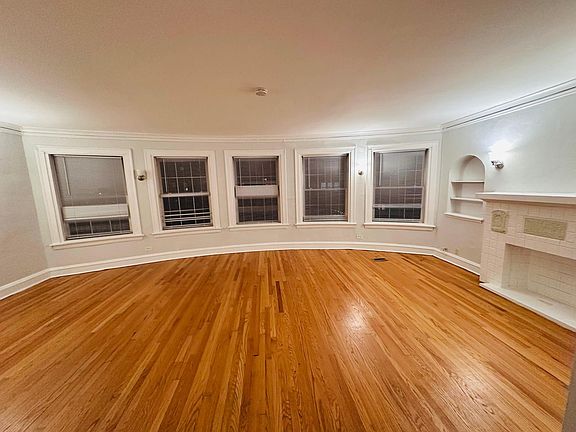 3rd image of 6307 N Talman Ave #1