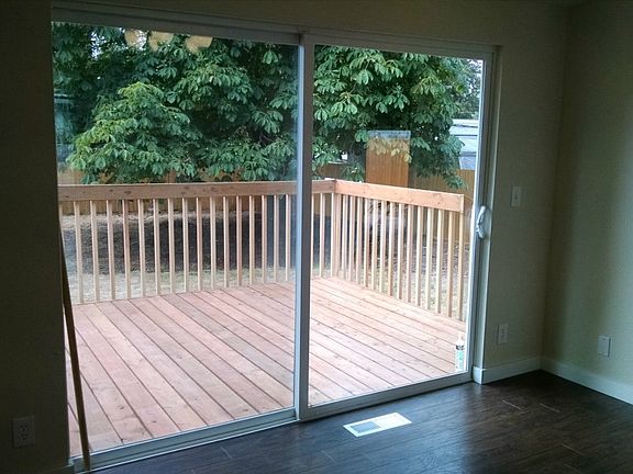 4th image of 7535 Mesplay Ave SE