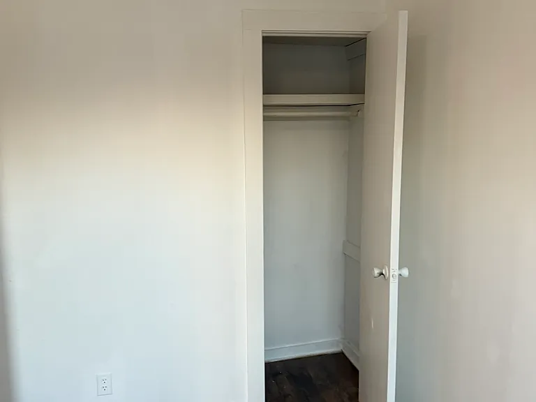 2 Read St #8 — Photo 3