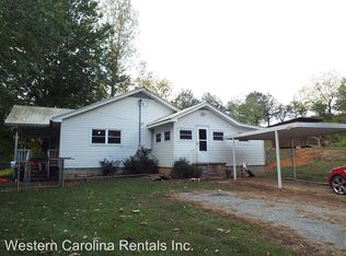 207 Beck Br, Whittier, NC 28789