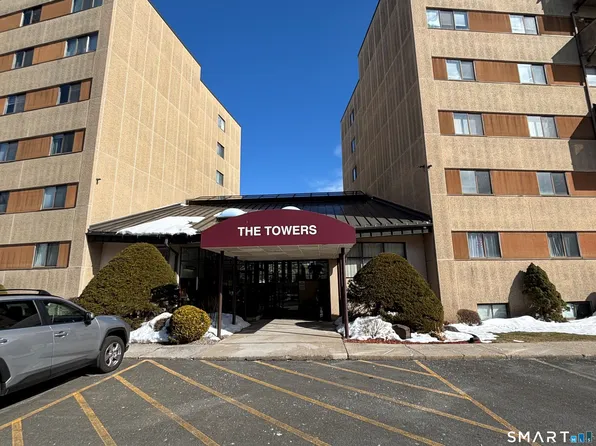 16 Putter Drive #207S, Wallingford, CT 06492