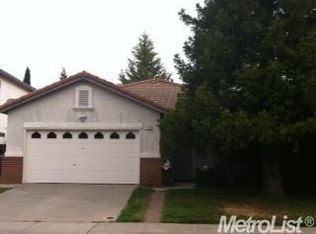 11395 Gold Station Dr, Gold River, CA