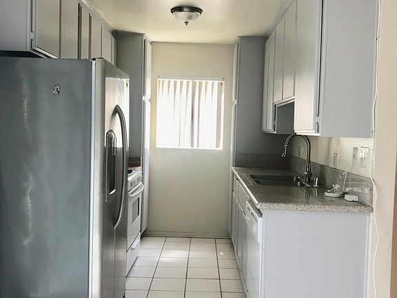 4th image of 3740 Vinton Ave APT 101