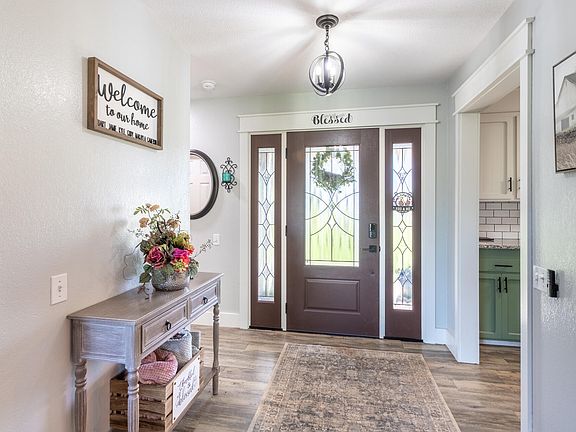 4th image of 8567 Winona Way