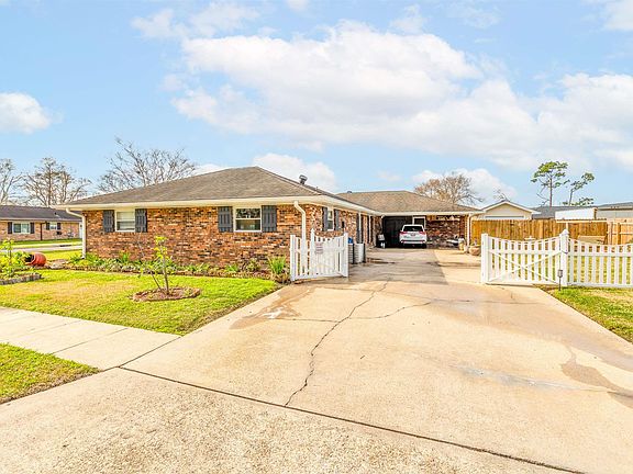 4th image of 929 Eagle Dr