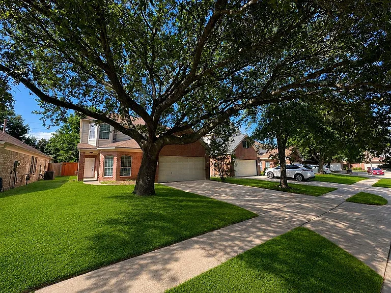 12311 Granite Woods Ct — Photo 3