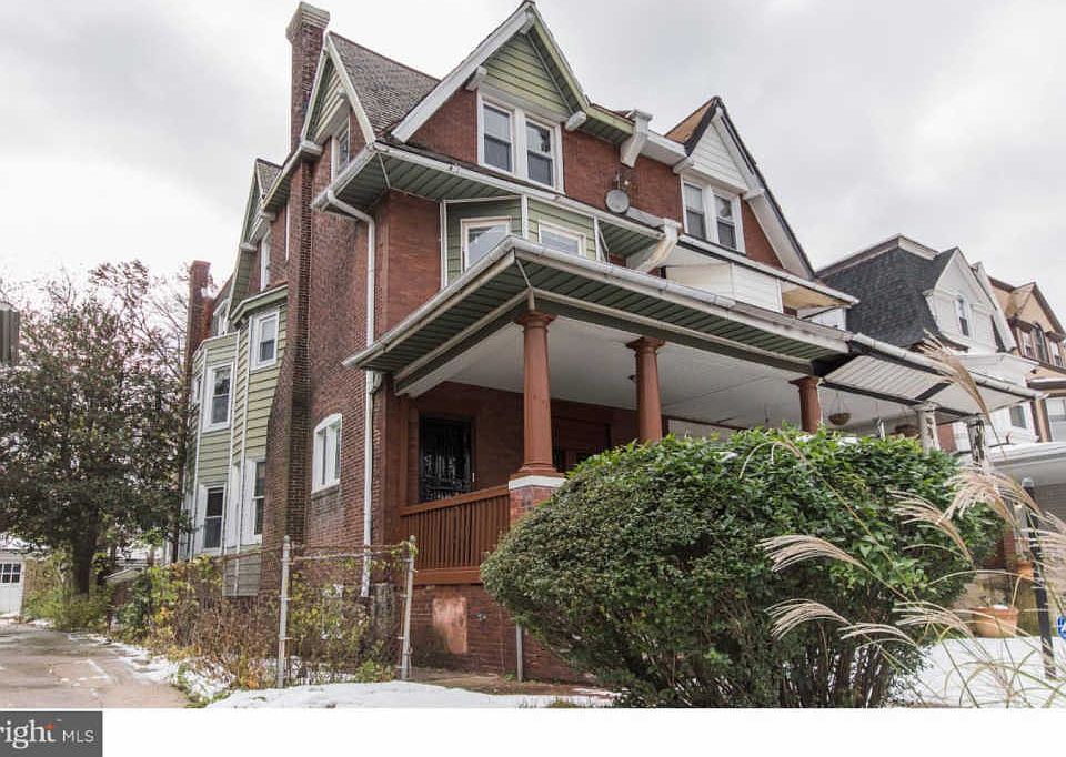 1st image of 6140 W Columbia Ave