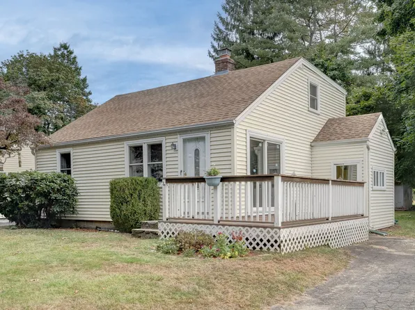 36 Grove Street, Clinton, CT 06413