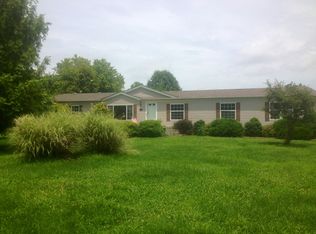 308 E Mohan St., Cambria, IL 62915