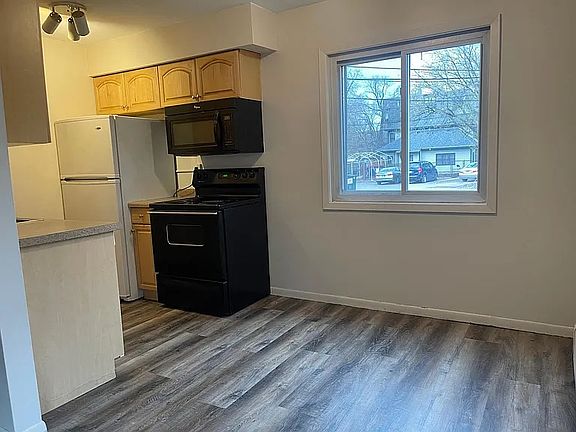2nd image of 722 27th Ave S APT 9