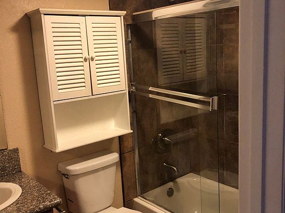 4th image of 4230 52nd St Unit 19