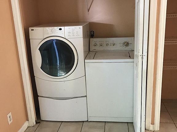 5th image of 5240 Lime Ave #2