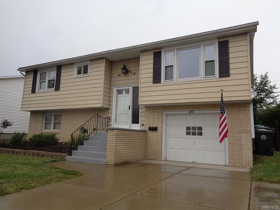 1st image of 20 Leonard Dr