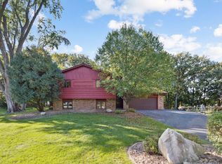 6718 Marilyn Dr N, Maple Grove, MN 55369