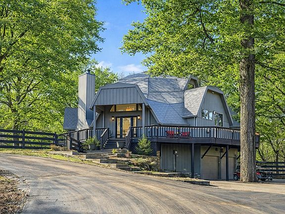 3rd image of 1930 Old Hillsboro Rd