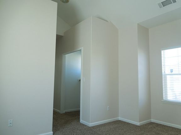 5th image of 3500 Brassie Dr