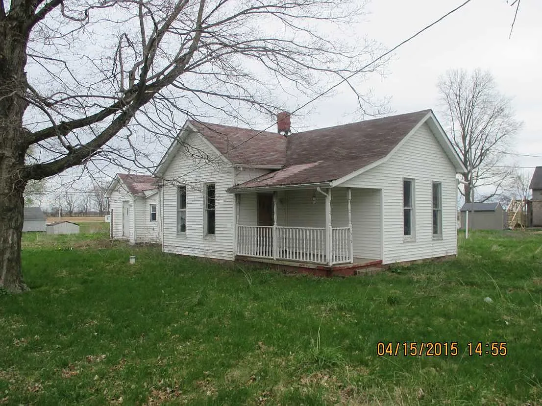 11318 S Main St photo 1