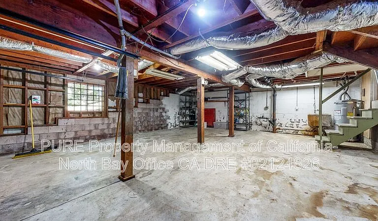 1580 Madrone Dr — Photo 32