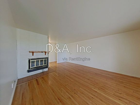 5th image of 3725 SW Hilltop Dr