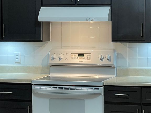 3rd image of 1205 NW 6th St #1205
