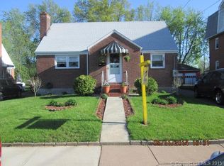 141 Roosevelt St, Hartford, CT 06114