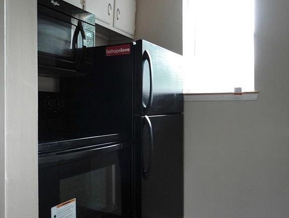 4th image of 2200 San Gabriel St #105