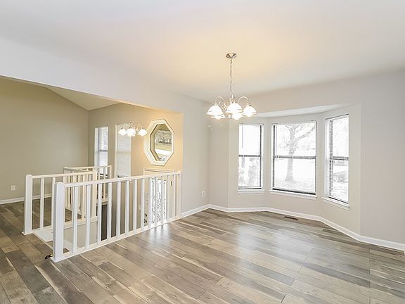 4th image of 3237 Beaver Dr