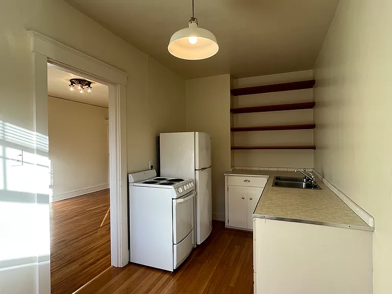 2949 SE Yamhill St #16 — Photo 7