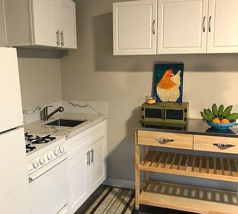 Kitchen with island