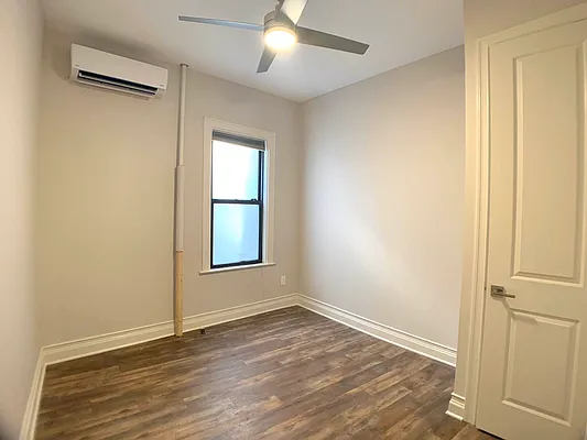 Rented by Triplemint | media 13