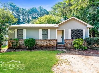 1203 26th Ave N, Hueytown, AL 35023