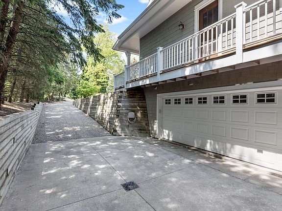 4th image of 331 Marquette Dr