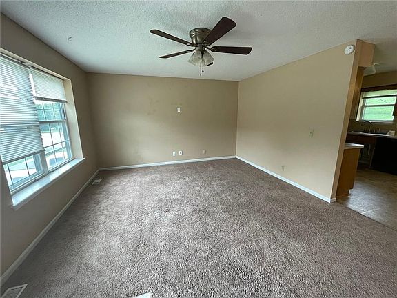 3rd image of 1855 Gates Dr W