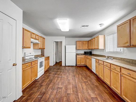 4th image of 14210 N 135TH Drive