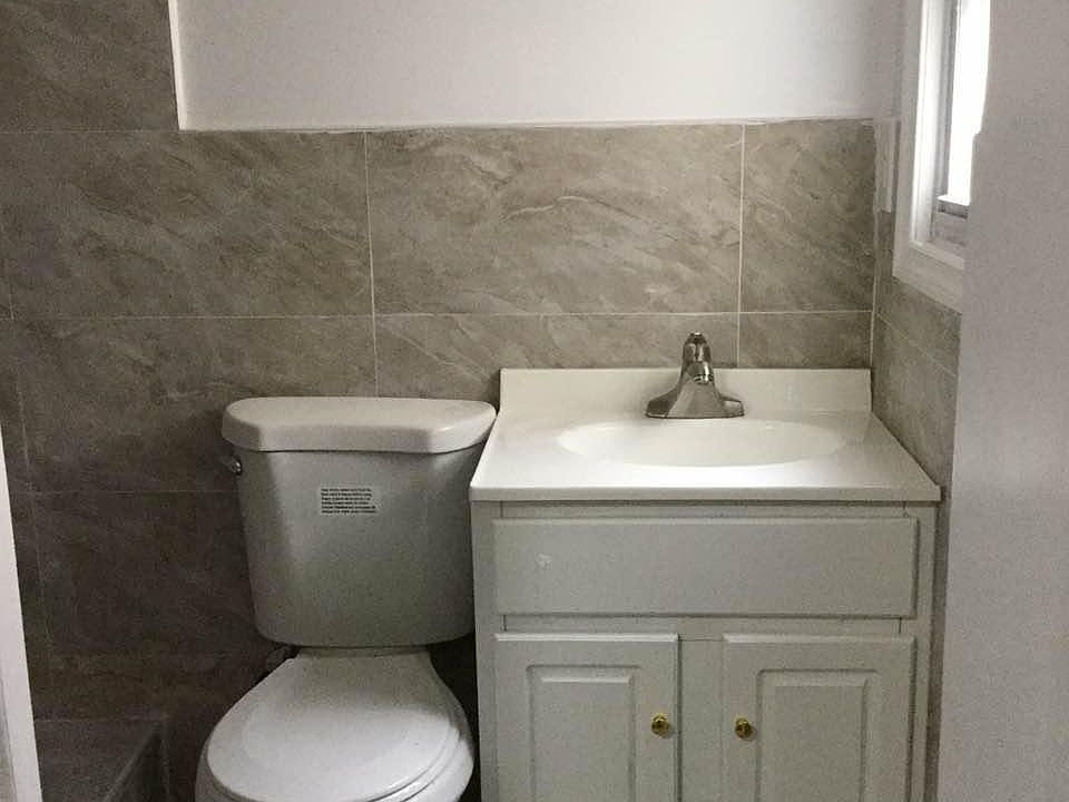 2nd image of 27 Jackson Ave #2